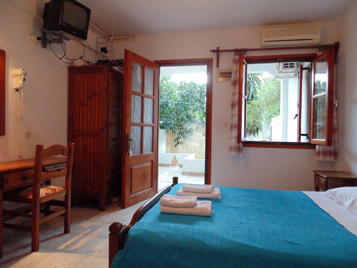 Villa Melini Patitiri  Room photo